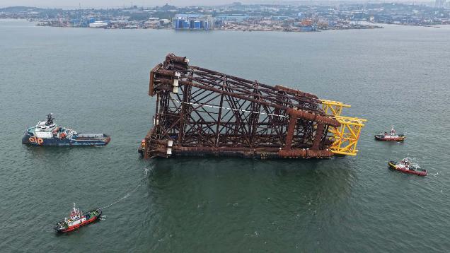 Crux offshore jacket under tow with support vessels